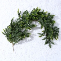 Декор &laquo;Ветвь мохнатой ели&raquo;