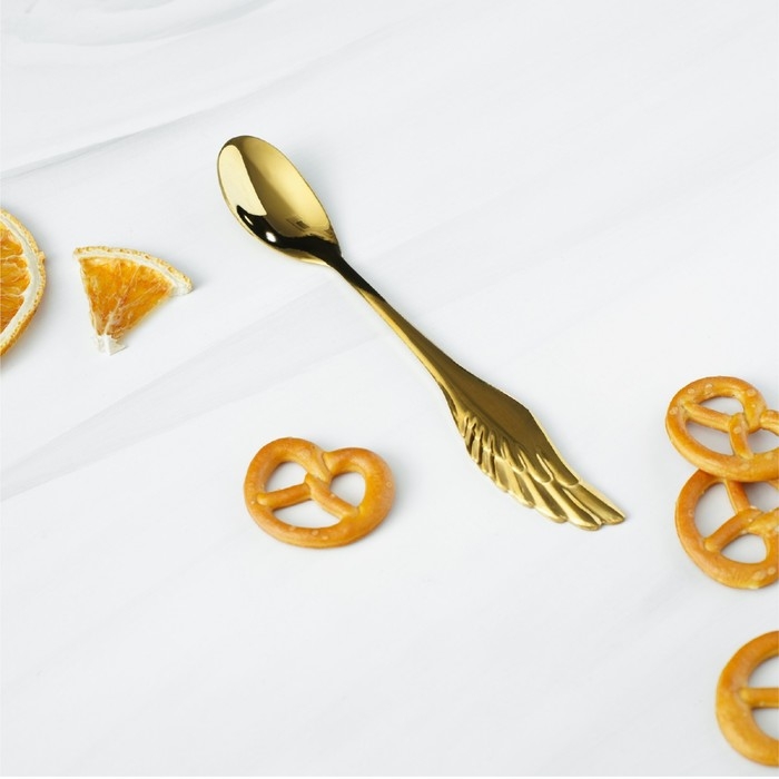 Ложка чайная из нержавеющей стали Magistro Wings, длина 14 см, цвет золотой Ложка чайная из нержавеющей стали Magistro Wings, длина 14 см, цвет золотой