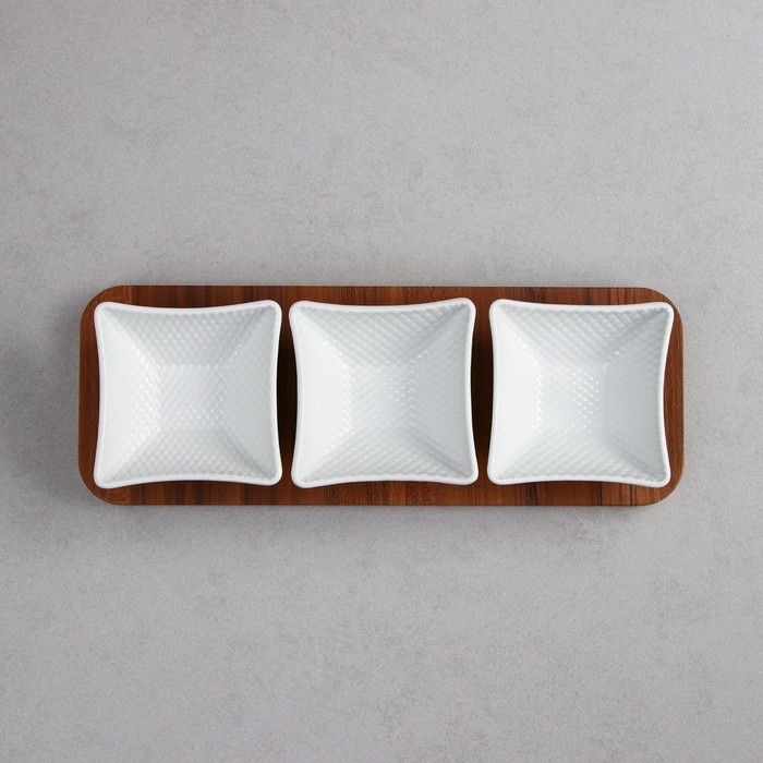 Блюдо «Орхидея», фарфор, Иран Блюдо «Орхидея», фарфор, Иран