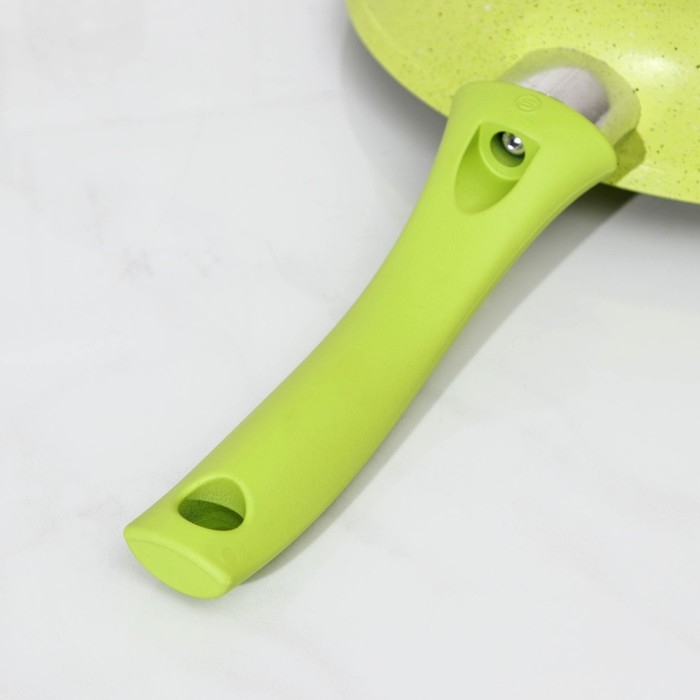 Сковорода Trendy style, d=26 см, пластиковая ручка, антипригарное покрытие, цвет зелёный