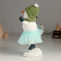 Сувенир полистоун "Снеговичок в голубой юбке" 14х7х17,5 см