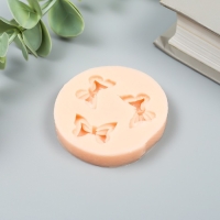 Молд силиконовый "Три бантика" 2,2х1,5 см