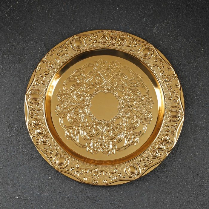 Набор сервировочный «Роскошь. Золото», 8 предметов: кувшин 250 мл, 6 рюмок, 20 мл, поднос, цвет золотой Набор сервировочный «Роскошь. Золото», 8 предметов: кувшин 250 мл, 6 рюмок, 20 мл, поднос, цвет золотой