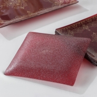 Набор столовый &laquo;Орнамент&raquo;, 7 предметов: 30&times;30 см - 1 шт, 18&times;18 см - 6 шт, цвет красный