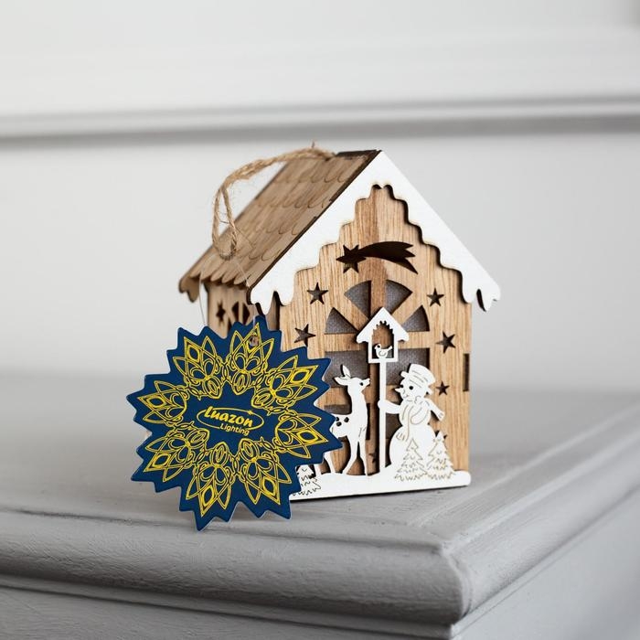 Ёлочная игрушка &laquo;Домик с оленем и снеговиком&raquo;, от батареек, свечение тёплое белое