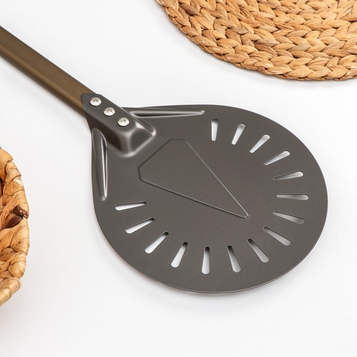 Лопатка перфорированная Delicate, 103&times;23 см, с разборной ручкой, цвет коричневый