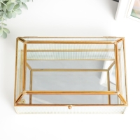 Шкатулка стекло с металлическим каркасом "Квадратики" золото 8,5х16х24 см