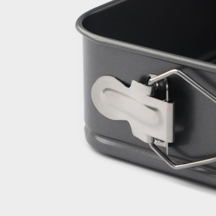 Форма для выпечки Доляна &laquo;Элин. Квадрат&raquo;, 20&times;6,5 см, съёмное дно, антипригарное покрытие, цвет чёрный