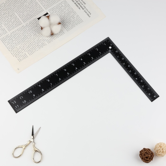 Линейка угольник, 20 × 30 см, S = 1,4 см, цвет чёрный Линейка угольник, 20 × 30 см, S = 1,4 см, цвет чёрный