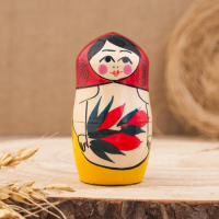 Матрёшка &laquo;Лада&raquo;, красный платок, 5 кукольная, 12 см