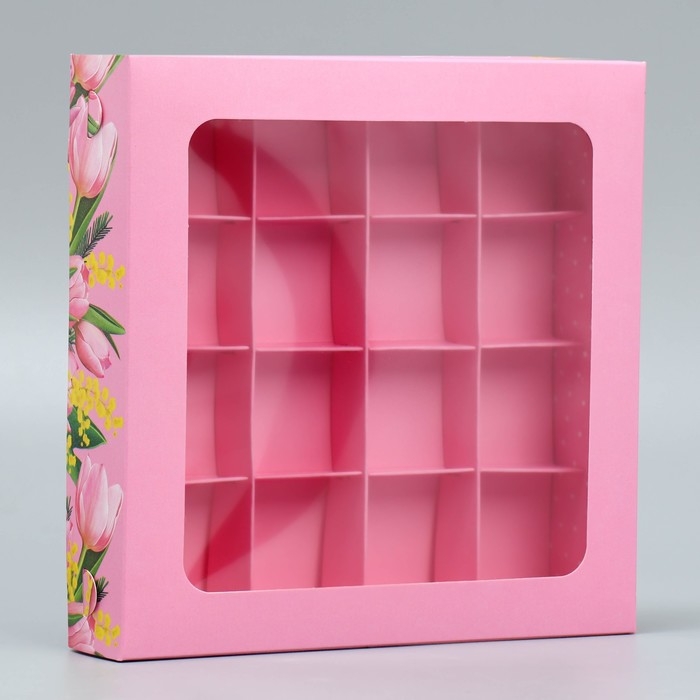 Коробка для конфет, кондитерская упаковка, 16 ячеек &laquo;От всего сердца&raquo;, 18.9 х 18.9 х 3.8 см