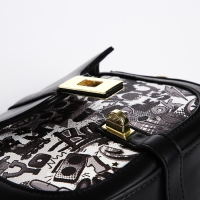 Сумка-мессенджер на клапане, цвет чёрный Сумка-мессенджер на клапане, цвет чёрный