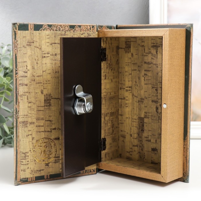 Сейф-книга дерево кожзам "Открытая дорога" 21х13х5 см