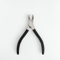 Кусачки педикюрные, скрытая пружина, прорезиненная ручка, 11 см, длина лезвия - 12 мм, цвет серебристый/чёрный Кусачки педикюрные, скрытая пружина, прорезиненная ручка, 11 см, длина лезвия - 12 мм, цвет серебристый/чёрный