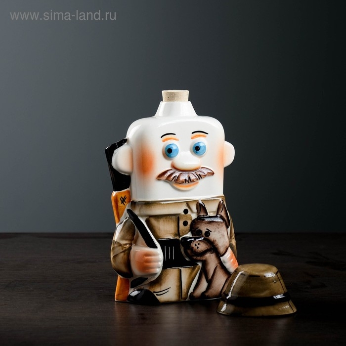 Штоф фарфоровый &laquo;Охотник&raquo;, 0.35 л, в упаковке книге