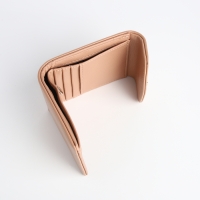 Кошелёк женский на магните, цвет бежевый