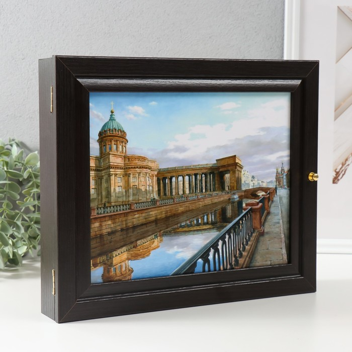 Ключница  "Казанский собор" венге 26х31 см