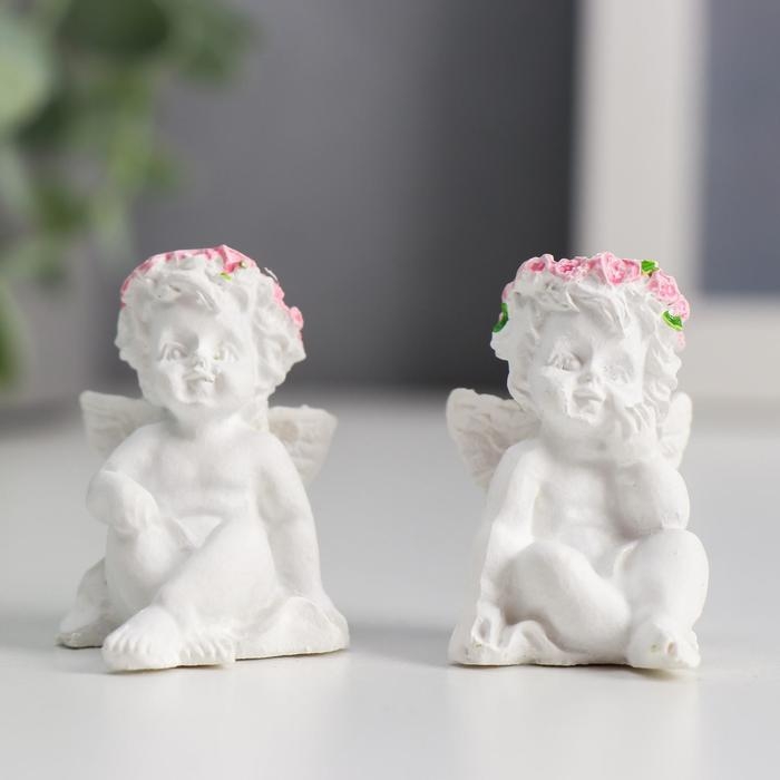Сувенир полистоун Сувенир полистоун "Ангел в венке из роз" 3,4х2,5х2,5 см МИКС