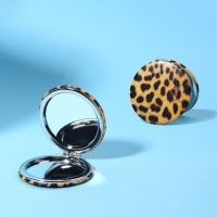 Зеркало складное &laquo;ANIMAL&raquo;, d = 7 см, с увеличением, искусственная кожа, цвет &laquo;леопард&raquo;