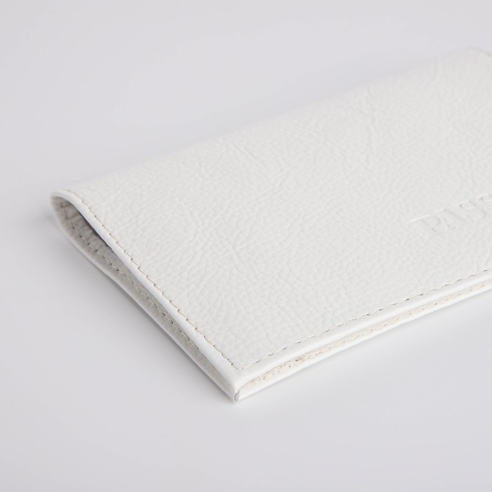 Обложка для паспорта, цвет белый