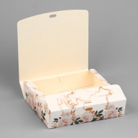 Коробка подарочная складная, упаковка, &laquo;8 марта, золото&raquo;, 20 х 18 х 5 см