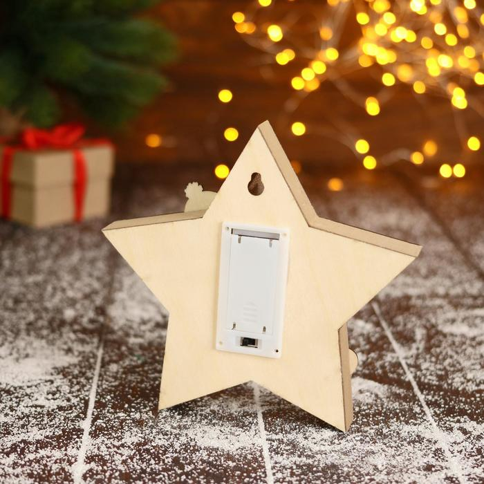 Фигурка новогодняя свет Фигурка новогодняя свет "Снеговик в лесу с подарками, в звезде" 16,5х16 см