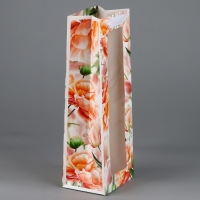 Пакет подарочный под бутылку, упаковка, «Цветы», 36 х 13 х 10 см Пакет подарочный под бутылку, упаковка, «Цветы», 36 х 13 х 10 см