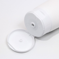 Новый Год. Подарочный набор, гель для душа во флаконе шампанское 250 мл и крем для тела 200 мл Новый Год. Подарочный набор, гель для душа во флаконе шампанское 250 мл и крем для тела 200 мл