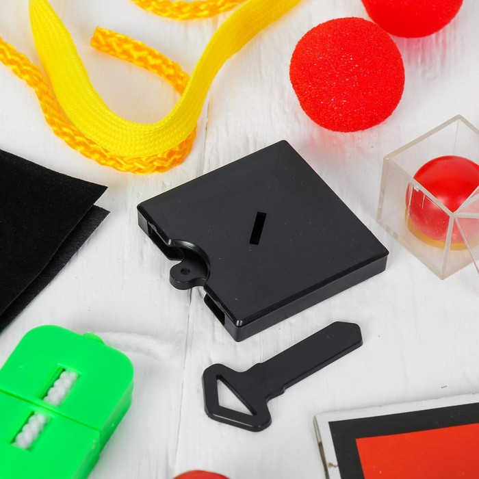 Фокусы «Большой набор фокусника», 40 фокусов + 5 в подарок Фокусы «Большой набор фокусника», 40 фокусов + 5 в подарок