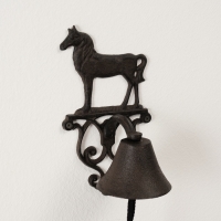 Колокол сувенирный чугун "Лошадь" 13х13,5х24,5 см Колокол сувенирный чугун "Лошадь" 13х13,5х24,5 см