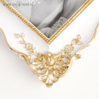 Фоторамка полистоун 10х15 см "Элегия" белая с золотыми уголками 21х16 см Фоторамка полистоун 10х15 см "Элегия" белая с золотыми уголками 21х16 см