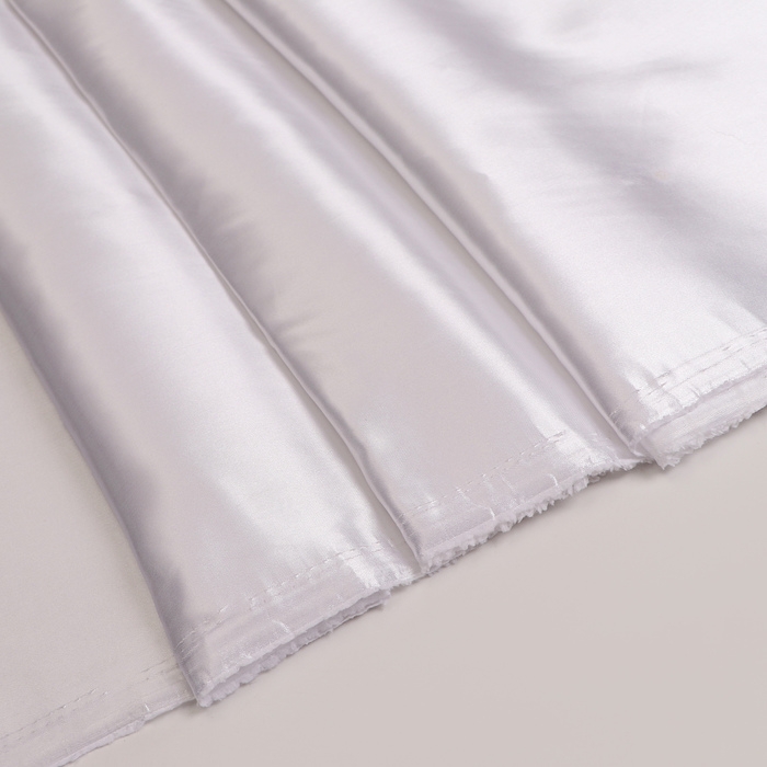 Лоскут сатина, цвет белый, 100 × 150см, 100% п/э Лоскут сатина, цвет белый, 100 × 150см, 100% п/э