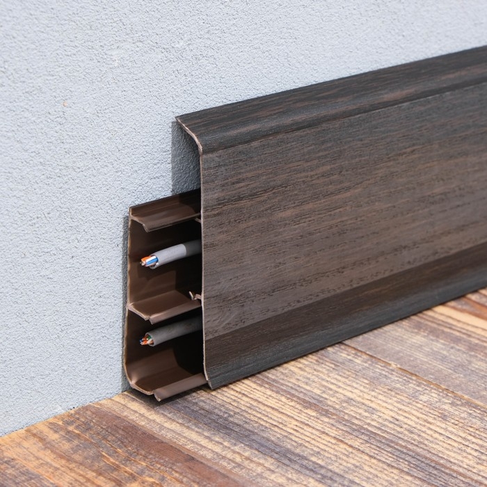 Плинтус напольный 85мм 2,2м Плинтус напольный 85мм 2,2м "Деконика", 303 Венге темный