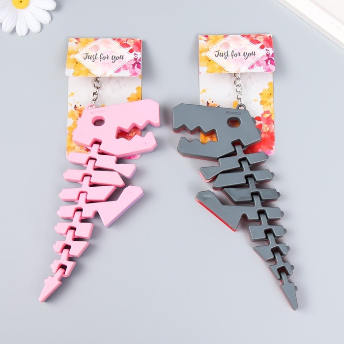 Брелок пластик Брелок пластик "Шарнирный динозавр тираннозавр" МИКС 6,7х1,5х18 см