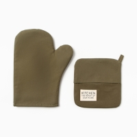 Кухонный набор Этель Kitchen, цвет зелёный, варежка-прихватка 18х29 см, прихватка 19х19 см