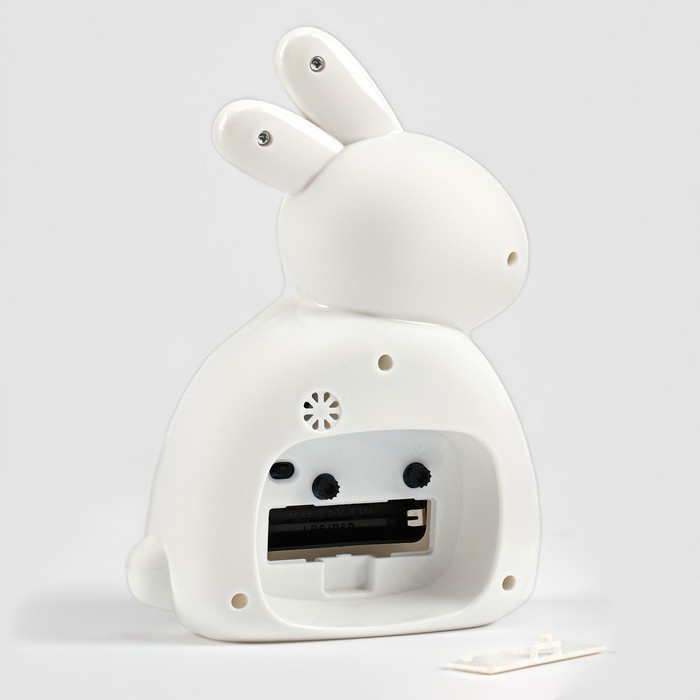 Часы - будильник настольные Часы - будильник настольные "Зайчик" детские, плавный ход, 13.5 х 18 см, АА