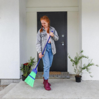 Метла пластиковая Доляна, 138&times;26 см, металлический черенок