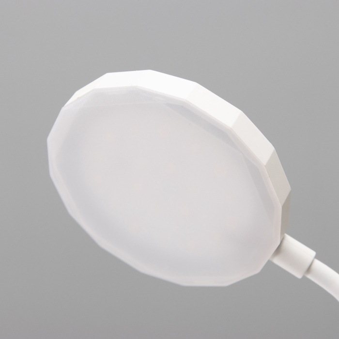 Светильник на прищепке с подставкой под телефон "Грань" 5Вт LED USB 2700-6500К белый