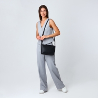 Сумка кросс-боди на молнии, цвет чёрный Сумка кросс-боди на молнии, цвет чёрный