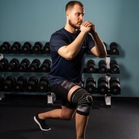 Суппорт для колена ONLYTOP, 1 шт., р. М Суппорт для колена ONLYTOP, 1 шт., р. М