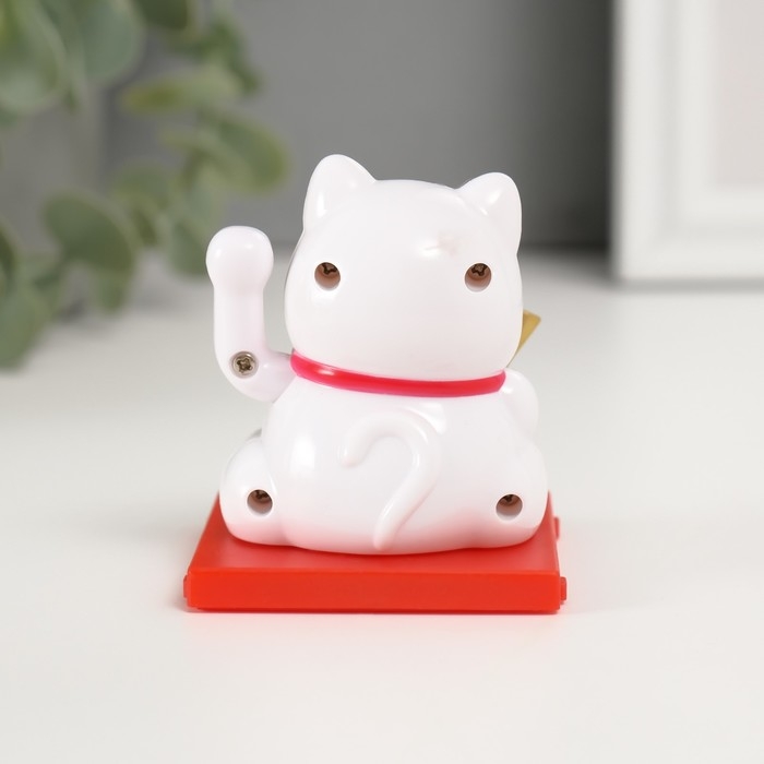 Маятник пластик Маятник пластик "Белый Манэки-нэко с веером и монеткой" 5х5х5 см