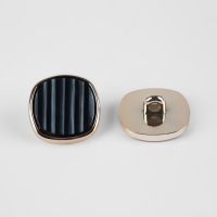 Набор пластиковых пуговиц на ножке, d = 23 мм, 5 шт, цвет чёрный Набор пластиковых пуговиц на ножке, d = 23 мм, 5 шт, цвет чёрный