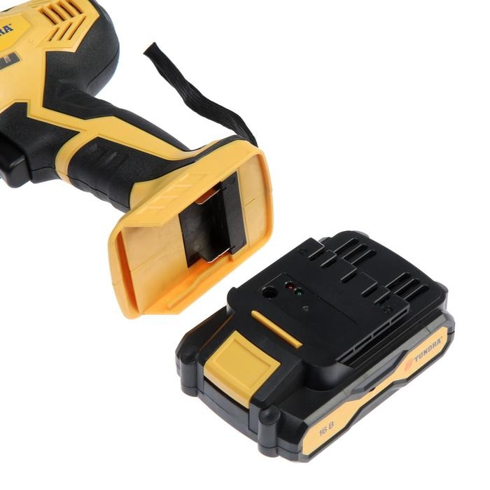 Шуруповерт ТУНДРА, патрон БЗ до 10 мм, подсветка, Li-ion 1300 mAh 16V, 550 об/мин, 24 Н*м Шуруповерт ТУНДРА, патрон БЗ до 10 мм, подсветка, Li-ion 1300 mAh 16V, 550 об/мин, 24 Н*м