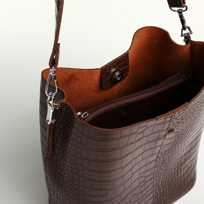 Сумка женская на магните TEXTURA, средний размер, цвет коричневый Сумка женская на магните TEXTURA, средний размер, цвет коричневый