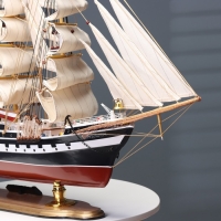 Корабль сувенирный "Крузенштерн" 100*20*63см Корабль сувенирный "Крузенштерн" 100*20*63см