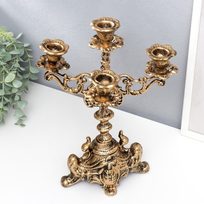 Подсвечник чугун на 5 свечей Подсвечник чугун на 5 свечей "Феодал" под бронзу 32,5х23х23 см