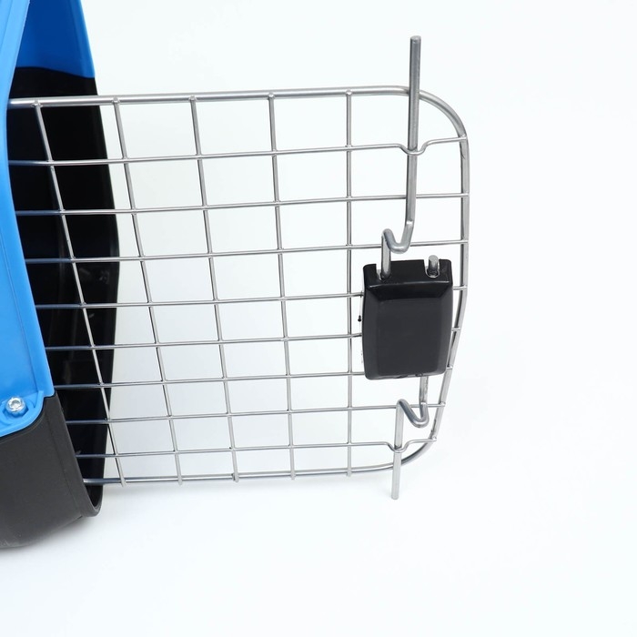 Переноска для животных пластиковая с металлической дверью 47 х 30 х 35 см, вес до 12 кг, голубая 9 Переноска для животных пластиковая с металлической дверью 47 х 30 х 35 см, вес до 12 кг, голубая 9