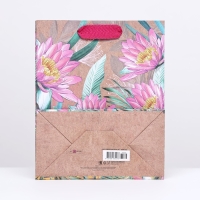 Пакет крафт "Хризантемы" 18 х 22,3 х 10 см Пакет крафт "Хризантемы" 18 х 22,3 х 10 см