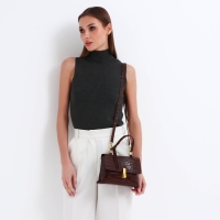 Сумка-мессенджер на клапане, длинный ремень, цвет коричневый Сумка-мессенджер на клапане, длинный ремень, цвет коричневый