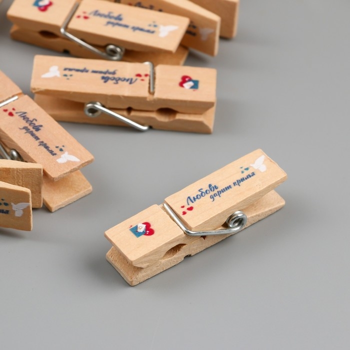 Декор для творчества дерево "Прищепка - Любовь дарит крылья" набор 10 шт